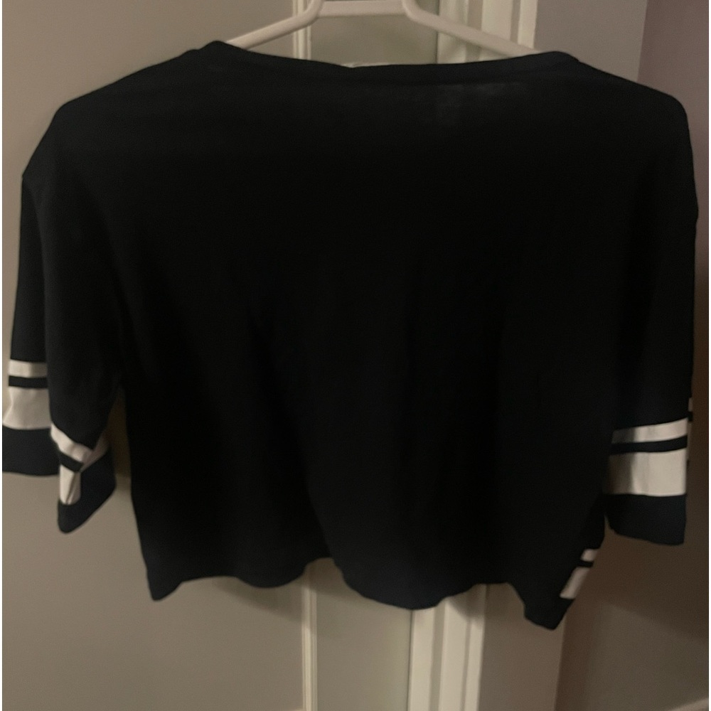 H&M CropTop - Picture 2 of 3